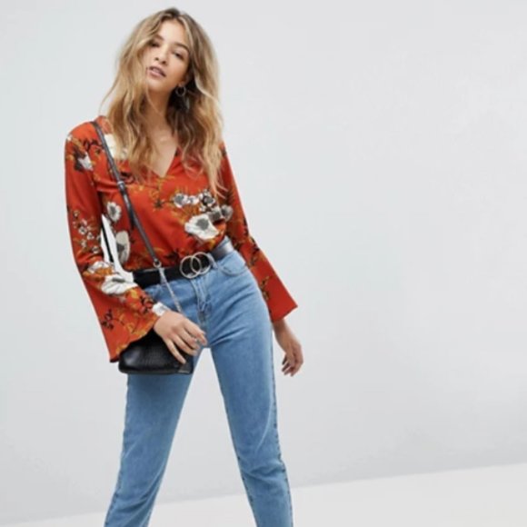 Missguided ASOS Flared Sleeve Floral Bodysuit - Picture 2 of 8
